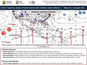 Onda Tropical 18 cruza el sur de México
