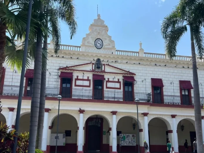Alcalde de Cuautla, Morelos, enfrenta orden de aprehensión por delincuencia organizada y delitos contra la salud