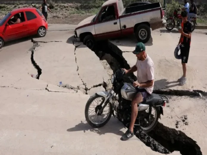 Doblete sísmico en Venezuela Mapa de los terremotos en Venezuela con la frase terremotos en Venezuela