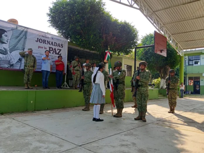 Fuerzas Armadas promueven valores patrios en Veracruz